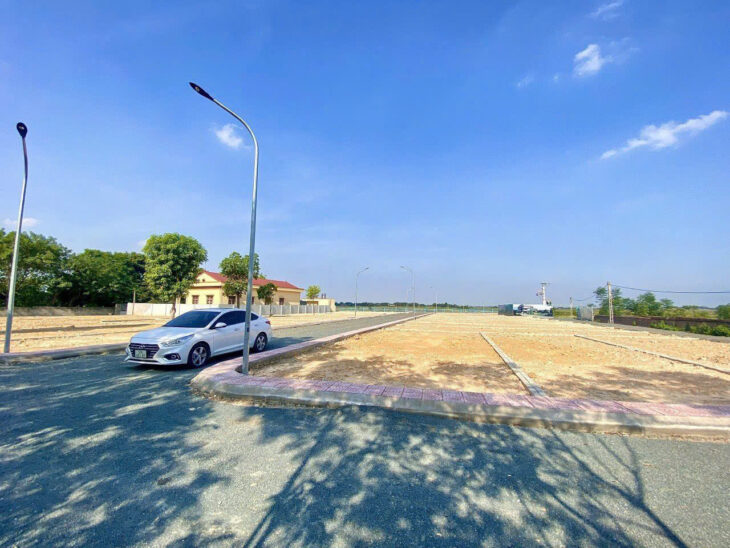 Chính Chủ bán mảnh đất 100m2 full thổ Thạch Thất Hoà Lạc, giá 2,3 tỷ