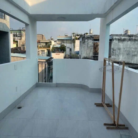 Nhà mới lô góc Phường 7 Phú Nhuận, 33m² x 3 tầng, hẻm thông 3 gác, giá 4.6 tỷ TL