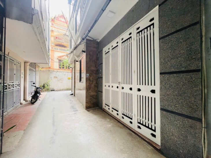 NHÀ ĐẸP- GIÁ TỐT Chính chủ cần bán gấp nhà tại ngõ 72/66/28, phường Quan Hoa, quận Cầu Giấy, Hà Nội.