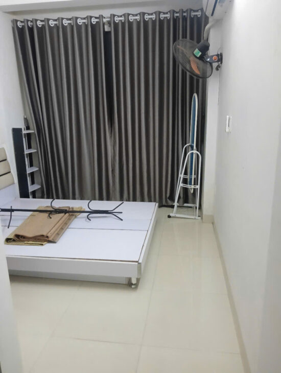 Bán biệt thự liền kề Long Biên, 22m2, 5 tầng, 4.2 tỷ, sổ đỏ