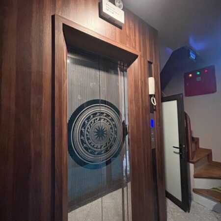 8 TẦNG XÂY MỚI THANG MÁY VỈA HÈ Ô TÔ KINH DOANH Miếu Đầm – Mễ Trì – Khách sạn Marriot – Trung