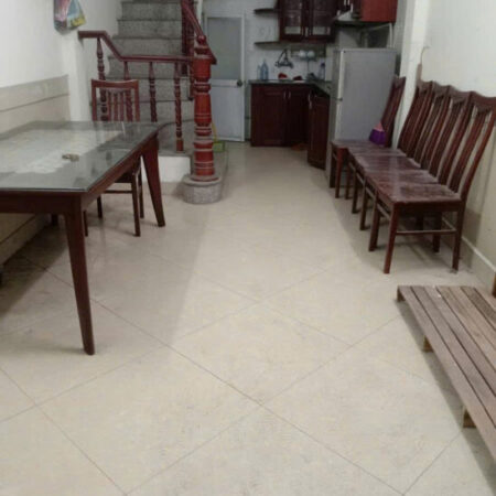 cần bán nhà trong ngõ phố tam trinh