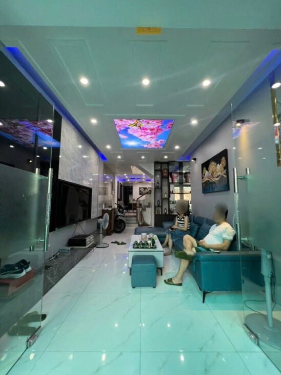 Bán nhà 83m 4 tầng, ô.tô đỗ sân, Giá 4.2 tỉ gần ngã 4 Thiên Lôi – Phúc Tăng