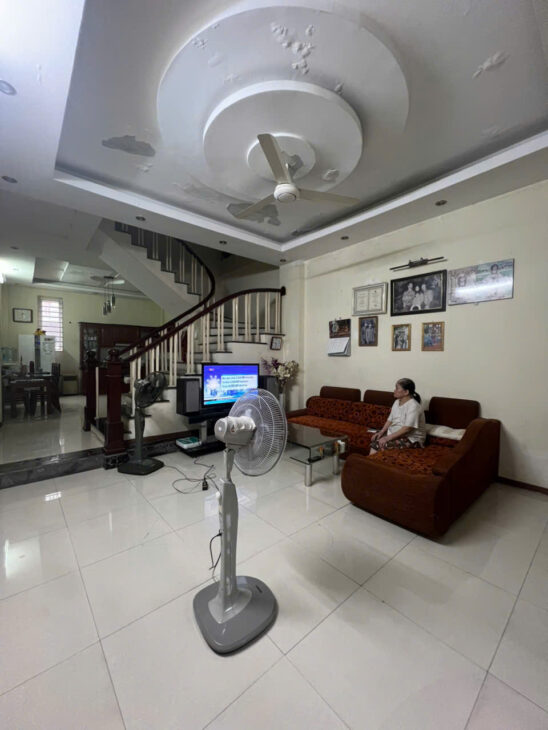 GIÁ MỀM HƠN BÚN – DT 63M2 CHỈ 7,35 TỶ – NHÀ PHỐ LONG BIÊN DÂN XÂY CHẮC CHẮN