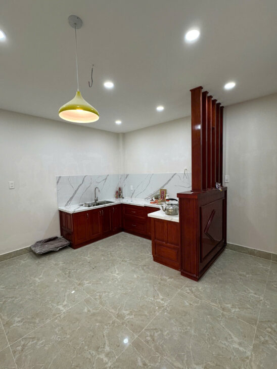 CHO THUÊ NHÀ NGUYÊN CĂN PHAN ĐÌNH PHÙNG P2 ĐÀ LẠT – 5 TẦNG, 8PN, THANG MÁY, MẶT BẰNG KD