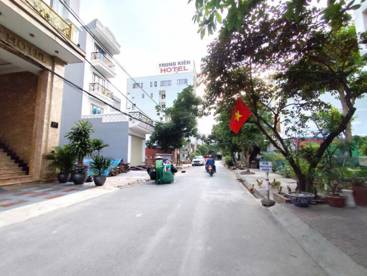 Đất tuyến 2 Bùi Viện – Khu 4 Vĩnh Niệm, 84m, đường 12m, giá 65 tr/m, gần VinMec