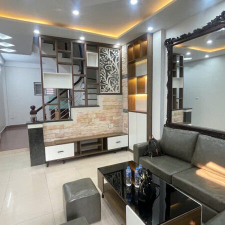 Trung tâm Thạch Bàn – Nhà dân xây – 2 thoáng – 43.5m2 chỉ 5.8 tỷ