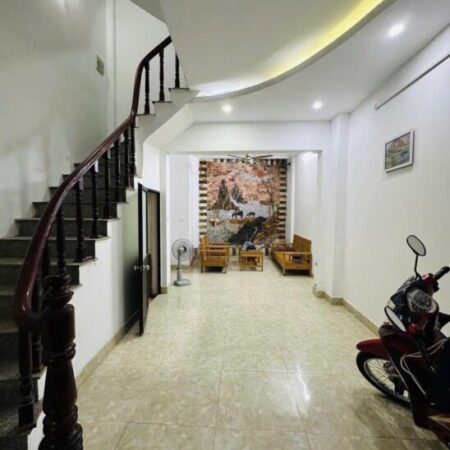 CƠ HỘI VÀNG! NHÀ TÂY HỒ – NGÕ 603 LẠC LONG QUÂN – 43M2 5 TẦNG – GIÁ CHỈ 8.4 TỶ