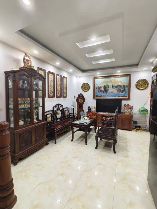 BÁN NHÀ 31m 5 T – NGÕ NÔNG BỒ ĐỀ, LONG BIÊN Giá 6,5ty oto KD