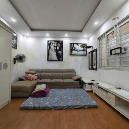 BÁN NHÀ 31m 5 T – NGÕ NÔNG BỒ ĐỀ, LONG BIÊN Giá 6,5ty oto KD