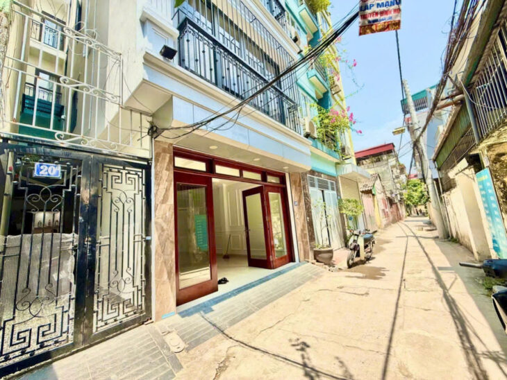 BÁN NHÀ 5 TẦNG MỚI NGÕ 193 BỒ ĐỀ – LONG BIÊN – GIÁ 13.8 TỶ Liên hệ chính chủ: 0383 150 180