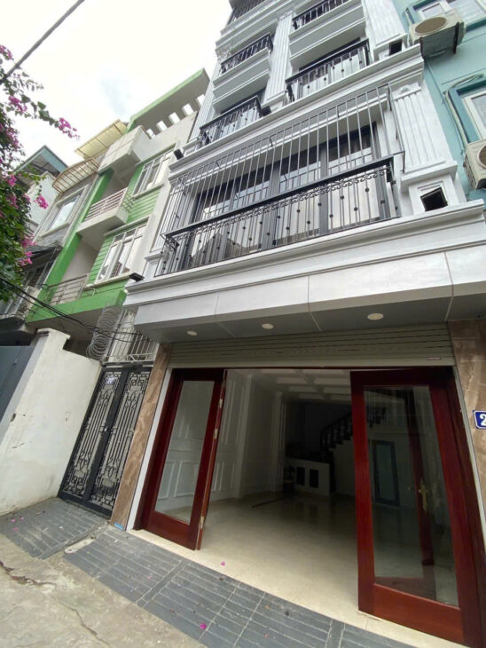 BÁN NHÀ 5 TẦNG MỚI NGÕ 193 BỒ ĐỀ – LONG BIÊN – GIÁ 13.8 TỶ Liên hệ chính chủ: 0383 150 180