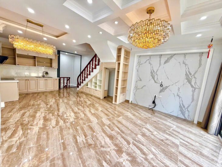 BÁN NHÀ 5 TẦNG MỚI NGÕ 193 BỒ ĐỀ – LONG BIÊN – GIÁ 13.8 TỶ Liên hệ chính chủ: 0383 150 180
