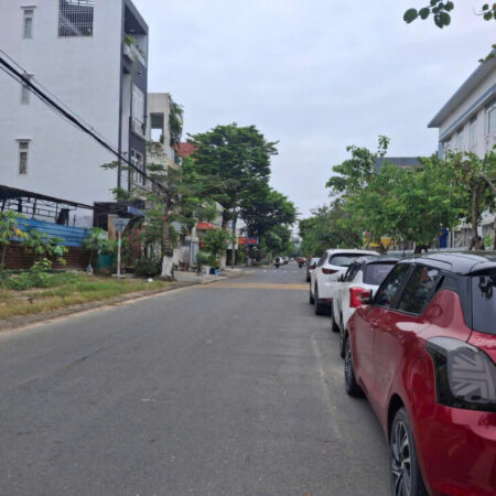 Bán nhà mặt tiền Lê Văn Hiến, Hoà Hải, Ngũ Hành Sơn, 135m2, 2 tầng, giá 13.5 tỷ