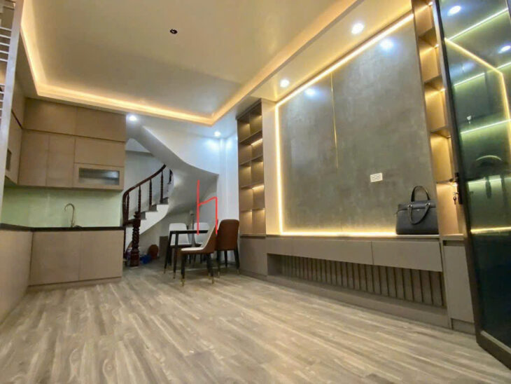 NGÕ NÔNG NHÀ DÂN XÂY PHỐ VŨ TRỌNG PHỤNG GIÁ HỢP LÝ 35M, GIÁ 7.5 TỶ.