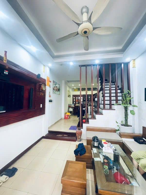 Bán Gấp Nhà Thụy Khuê Tây Hồ – Ô Tô Đỗ Cửa, Thiết Kế Hiện Đại, 40m2 Giá Chỉ Hơn 9 Tỷ!