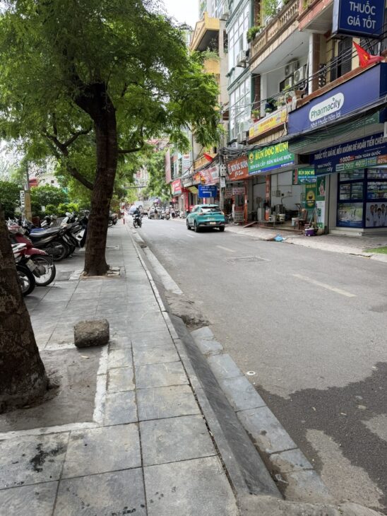 BÁN NHÀ MẶT PHỐ NGUYỄN HUY TƯỞNG, THANH XUÂN TRUNG, THANH XUÂN, DIỆN TÍCH 60M2, 2 Ô TÔ TRÁNH NHAU,
