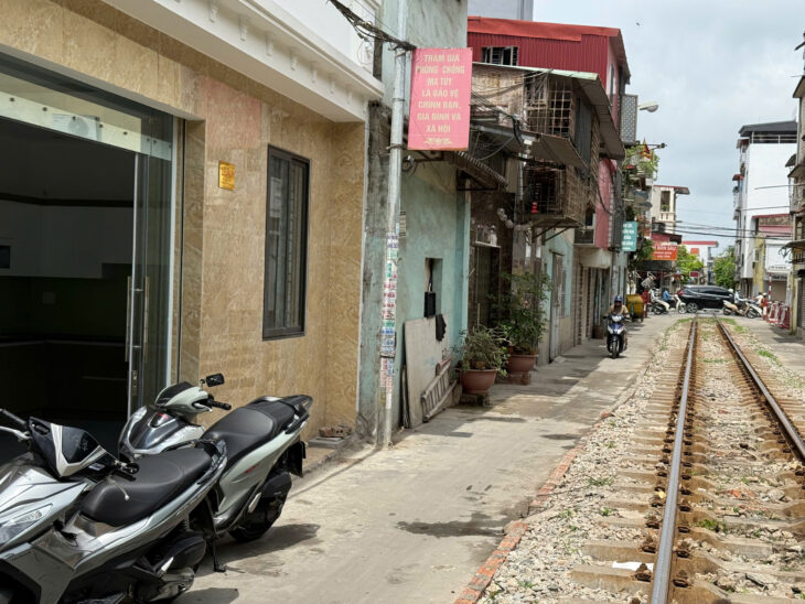 Siêu phẩm mặt ngõ thông Trần Nguyên Hãn, buôn bán kinh doanh Phù hợp nhất là BUÔN BÁN THUỐC + THIẾT