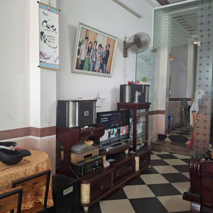 Nhà mặt tiền Hải Châu, đất 90m2, 2 tầng,3 phòng ngủ, giá nhỉnh 7 tỷ.