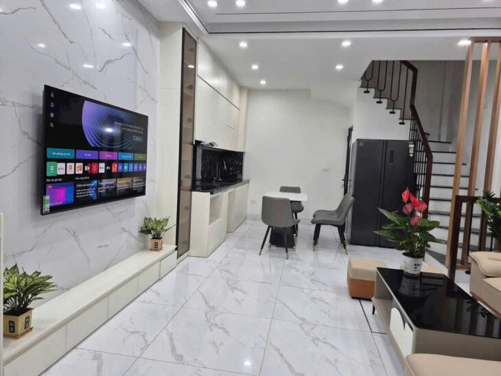 Bán nhà Xuân La – 58m² x 5 tầng, thang máy, ô tô đỗ cửa, thoáng trước sau, kinh doanh, phân lô, giá