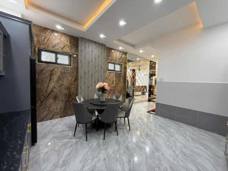 NHÀ 4 TẦNG – CĂN GÓC 2MT – PHÚ THUẬN – XE ĐỖ CÁCH NHÀ 10M – GIÁ NHỈNH 8,25 TỶ