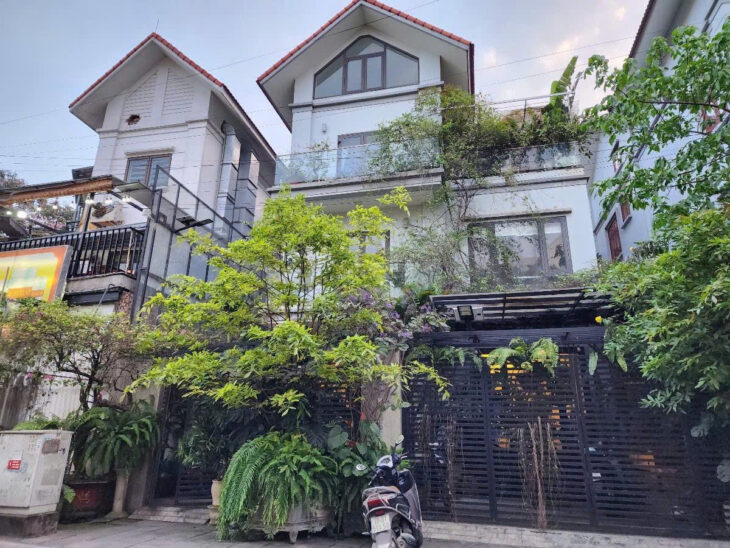 🏡 Bán biệt thự lô góc KĐT Thành phố Giao Lưu – 213m² – Giá 70 tỷ
