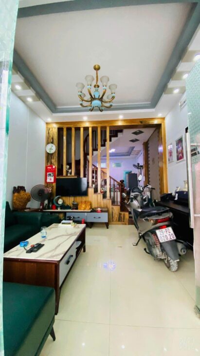 CƠ HỘI ĐẦU TƯ SINH LỜI KHỦNG: NHÀ 5 TẦNG, 6 NGỦ CẠNH HỒ TÂY – NGÕ 29 VÕNG THỊ!