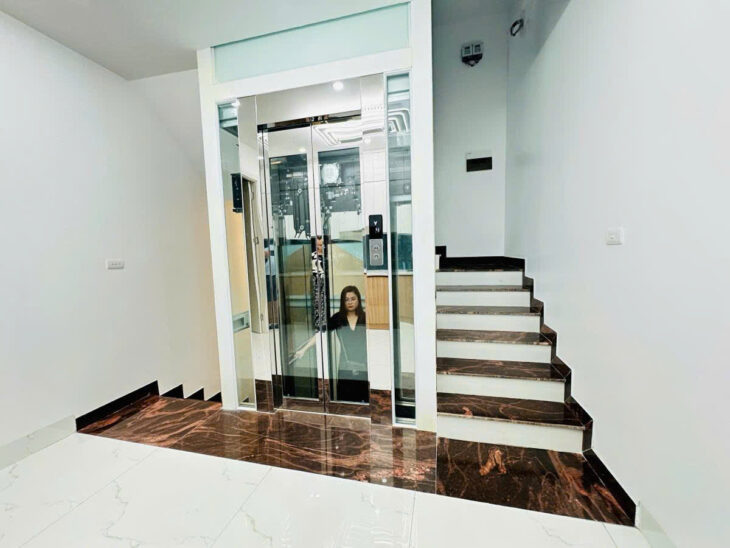 VIP Hoàng Quốc Việt Cầu Giấy PL oto thang máy nhỉnh 25 tỷ 60m x 6t.