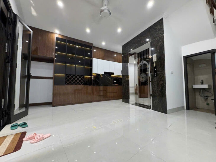 Siêu phẩm Cổ Nhuế – thang máy – full nội thất – 7.2 tỷ