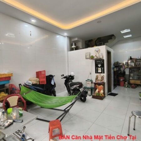 NHÀ ĐẸP- GIÁ TỐT – CHÍNH CHỦ CẦN BÁN Căn Nhà Mặt Tiền Chợ Vị Trí Tại Quận Tân Phú, TP HCM