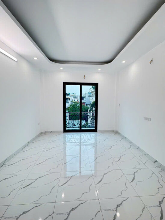 Cần Bán Nhà Nam Dư Lĩnh Nam Xây Mới Ô Tô Đỗ Cửa 32m 5 Tầng 5.99 Tỷ Sổ Đỏ