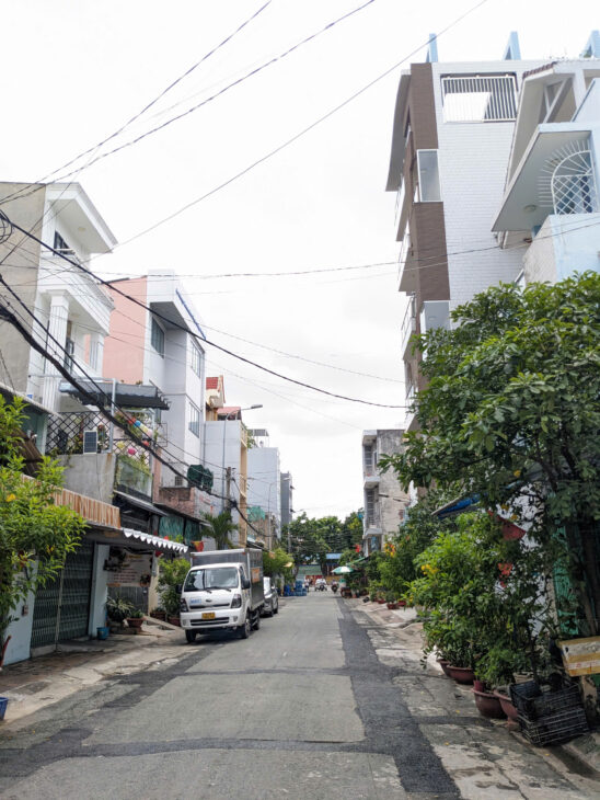 Bán nhà MTĐường Trần Quang Quá. Ph Hiệp Tân, Dt 8x20m. Kc 1 lầu , SHR , Giá 18.5 tỷ tl