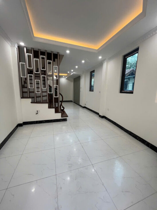 Bán nhà mới gần Thị trấn Trôi, lô góc oto vào, chỉ 5.2 tỷ.