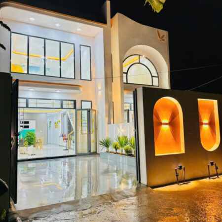 nhà ngay ngã tư phước lý