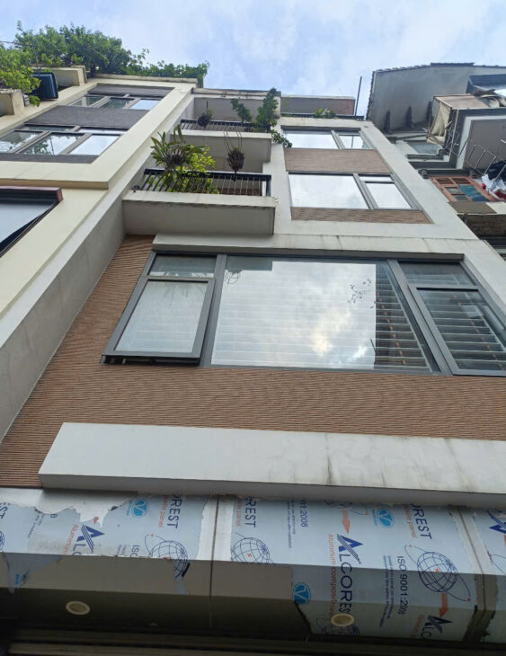 Cực hiếm! Nhà đẹp Mỹ Đình 42m2- 5T, Nội thất sang, ô tô gần phố, Giá 8.15 tỷ