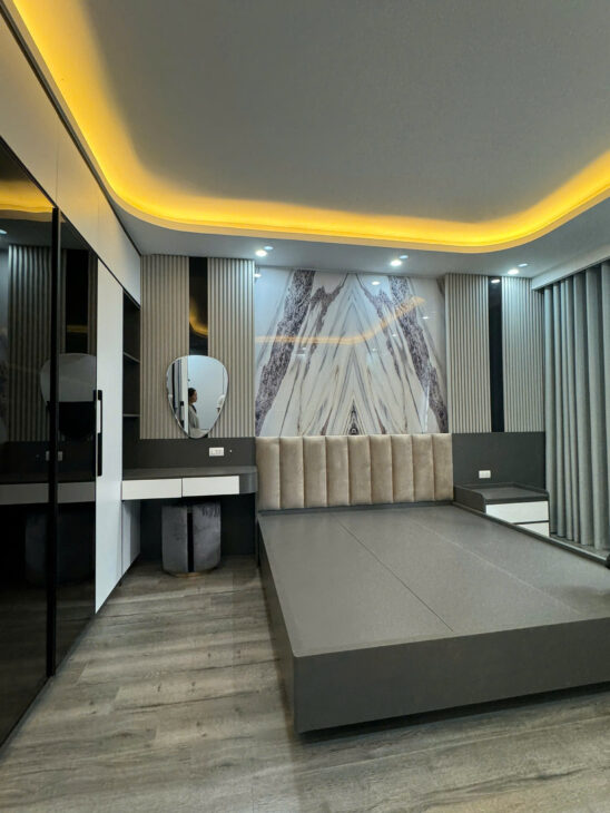 Hoa hậu đón cầu Trần Hưng Đạo 6 tầng x 55m2 oto 7 chỗ , 2 thoáng vĩnh viễn thang máy.