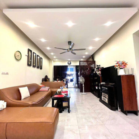 Bán nhà khu phân lô – Tô Hiệu – 38m² x 5.5 tầng – 10 tỷ