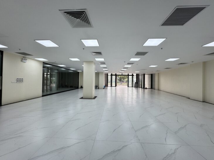 🏢 BÁN TÒA NHÀ VĂN PHÒNG MẶT PHỐ HỒNG TIẾN – VỊ TRÍ VÀNG KINH DOANH – HÀNG SIÊU HIẾM 📌 Vị trí: