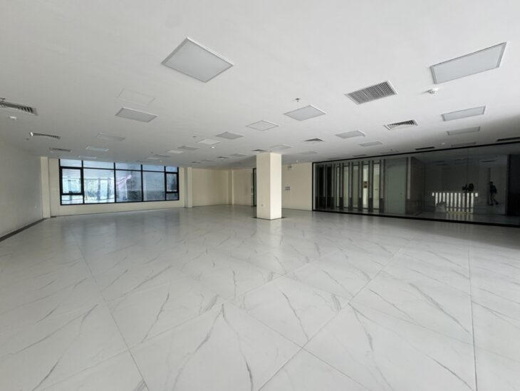🏢 BÁN TÒA NHÀ VĂN PHÒNG MẶT PHỐ HỒNG TIẾN – VỊ TRÍ VÀNG KINH DOANH – HÀNG SIÊU HIẾM 📌 Vị trí:
