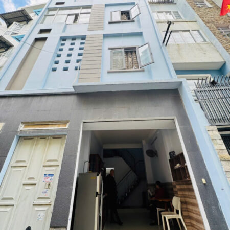 Cho thuê nhà nguyên căn – Đường Đoàn Thị Điểm,Phú Nhuận – giá chỉ 11 triệu tháng