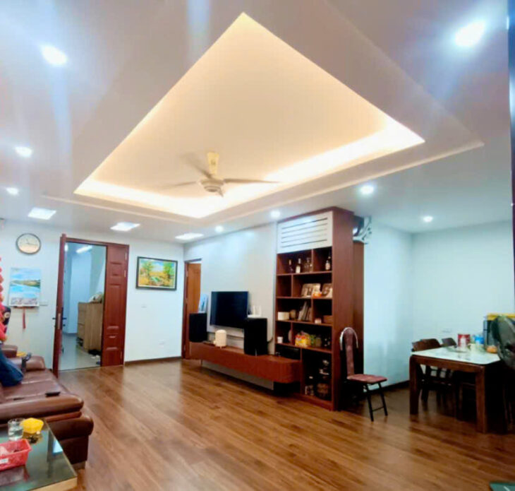 BÁN NHÀ VÕ CHÍ CÔNG, 35M² x 5 TẦNG, NGÕ THÔNG Ô TÔ, TỰ XÂY CHẮC CHẮN, GIÁ 7.9 TỶ