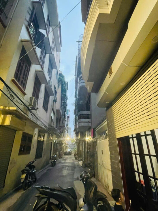 BÁN NHÀ CỰC HIÊM – CẦU GIẤY – GIẢM SỐC CÒN 19.35 TỶ ???? Ô TÔ VÀO NHÀ – 30M RA MẶT PHỐ – NHÀ MỚI ĐẸP