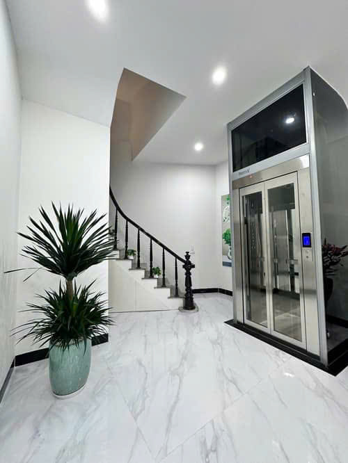 MẶT PHỐ Ô CHỢ DỪA,NHÀ DÂN MỚI XÂY,LÔ GÓC ,VỈA HÈ,KINH DOANH