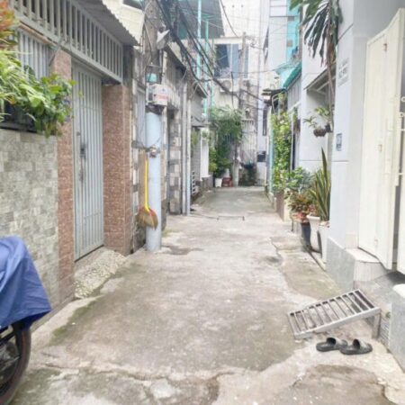 Nhà 2 tầng ở ngay, 28m2,Ngay QL13 Cầu Ông Dầu Hiệp Bình Phước Thủ đức