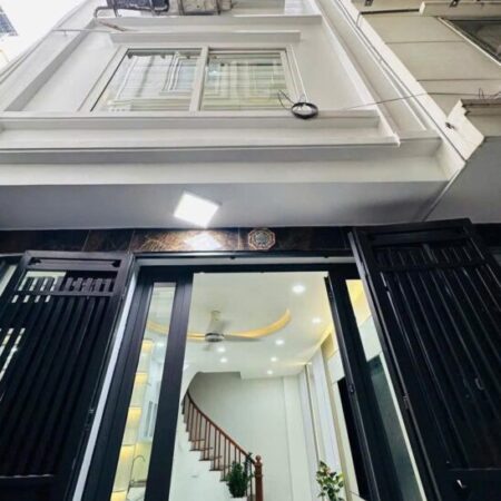 Bán nhà Tả Thanh Oai, Thanh Trì + 42 m², 5T, full nội thất xịn xò + 5,45 tỷ + 0844444453