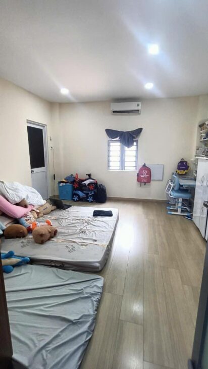 Nhà 2 tầng ở ngay, 30m2, ngang 5m, Linh Đông Thủ Đức, giá 3 tỷ tl