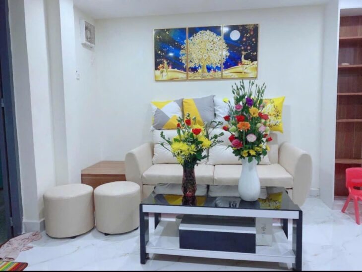 Nhà 2 tầng ở ngay, 30m2, ngang 5m, Linh Đông Thủ Đức, giá 3 tỷ tl