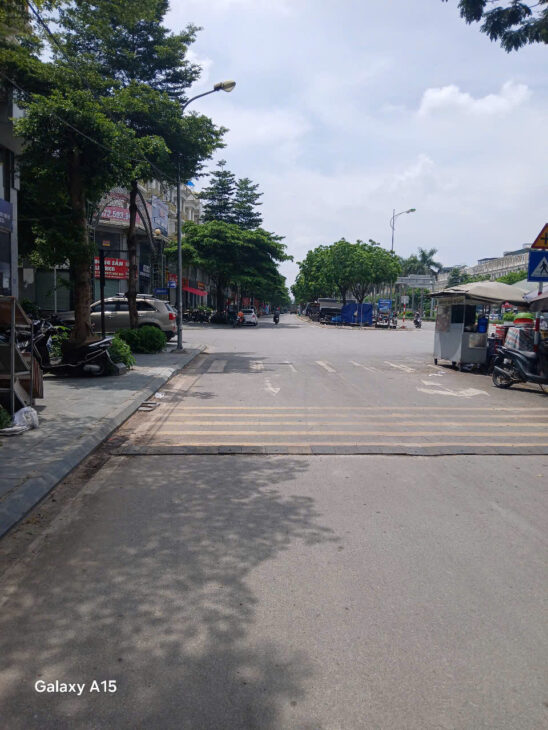 DƯƠNG NỘI NHỈNH 12 TỶ SỞ HỮU LÔ LIỀN KỀ – GIÁP GELEXIMCO – GẦN AEON MALL – Ô TÔ NGỦ TRONG ĐẤT