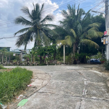 Bán 95m2 đất 2 mặt đường Hẻm Hoàng Diệu, LaGi giá ngộp 1.05 tỷ full thổ