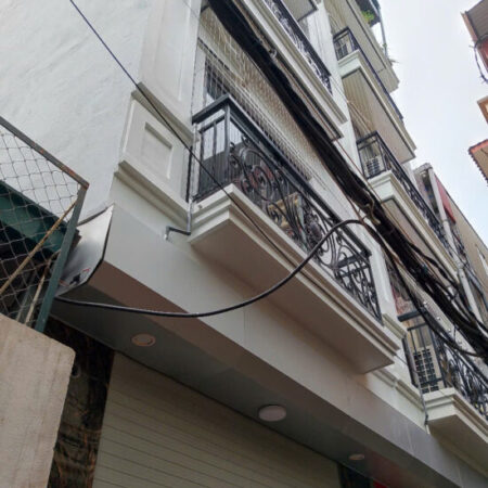 Bán nhà 5 tầng 30m², 4PN, 4WC, – 5 Nam Dư Lĩnh Nam, Hoàng Mai, 5,98 tỷ, sổ đỏ chinh chủ săn